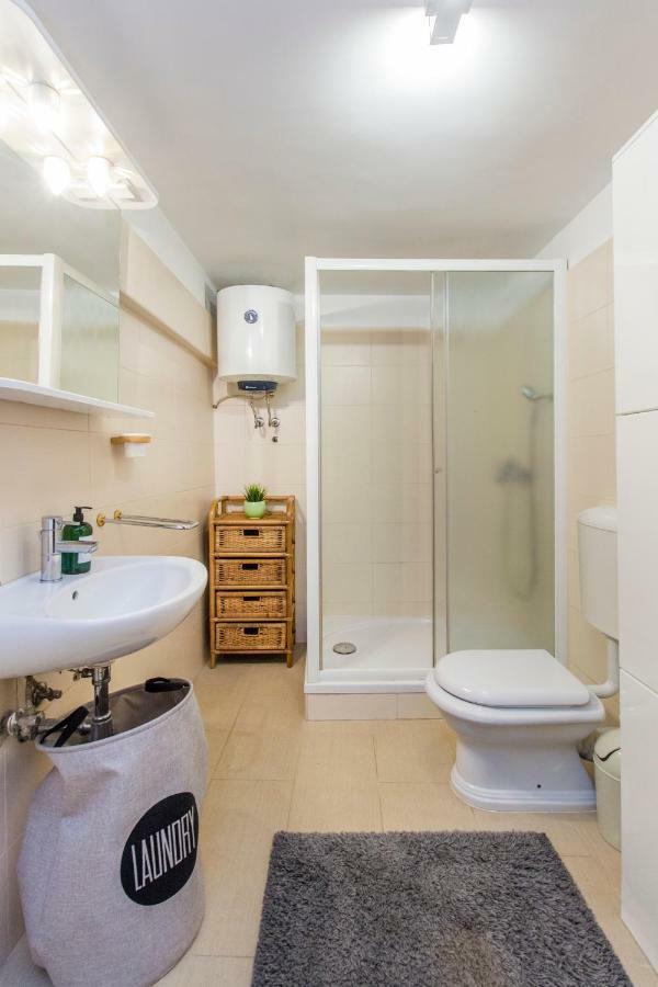 Apartment Ivan City Center シベニク エクステリア 写真