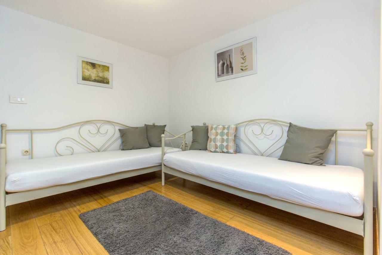 Apartment Ivan City Center シベニク エクステリア 写真
